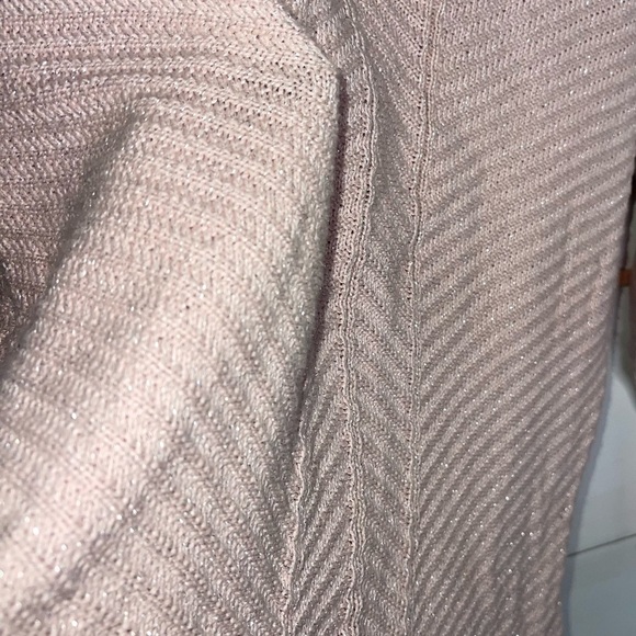 CHAPS Pink V-Neck Sweater with Metallic Silver Foil Threading S - Picture 8 of 8